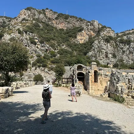 Arya Kundu Ξενοδοχείο με διαμερίσματα 3*