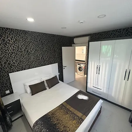 Hotel apartamentowy Arya Kundu